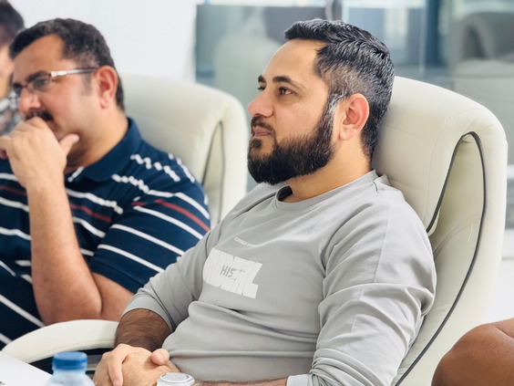 Traders engaged in Live Trading session